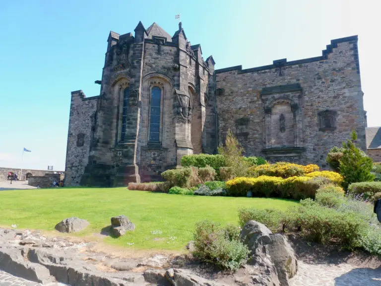 Edinburgh Castle Visitor Guide | Edinburgh Old Town