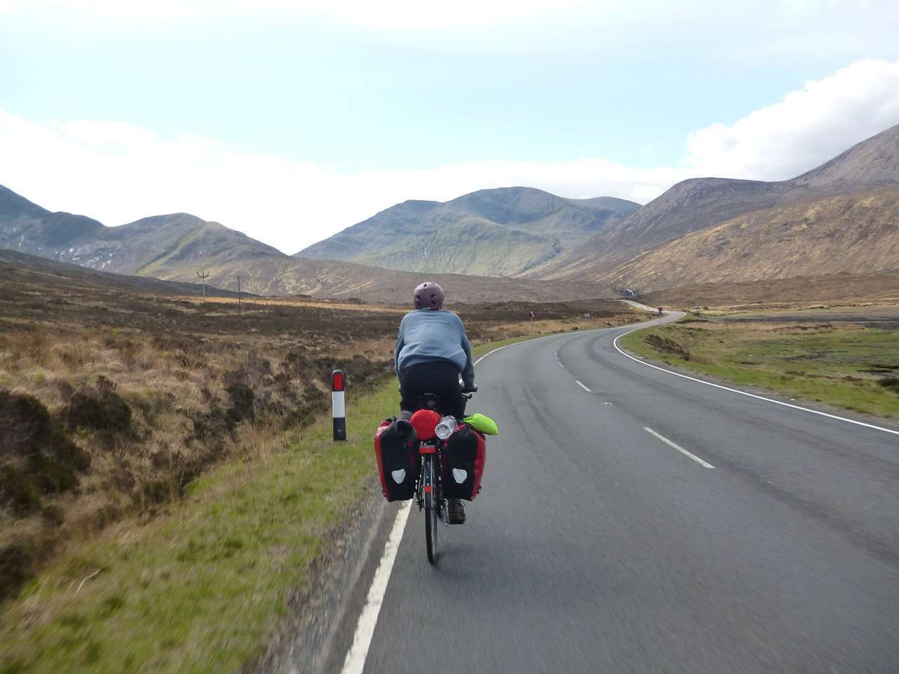 How To Travel Around Scotland Without a Car 23